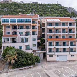 Hotel Adria, hotel em Neum