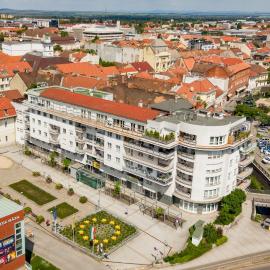 Rooftop Apartments, hotel a Miskolc