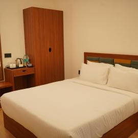 Hotel Grand Vekasa, hotelli kohteessa Salem