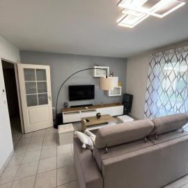 Bel Appartement près de la mer, hotel i Ploubalay