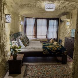 Sirocave barlang apartmanok, Hotel in Sirok
