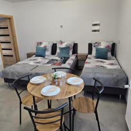 Hostel 405