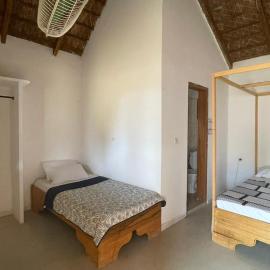 Makadana, hotel di Mar Lodj
