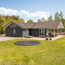 Holiday Home Ahto - 600m to the fjord by Interhome