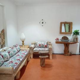 The Wood Cottage, hotel in Elkaduwa