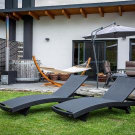 Familienfreundliche Ferienwohnung mit großem Garten, Spielplatz, privatem Badefass & Sauna, hotell sihtkohas Wendisch Rietz