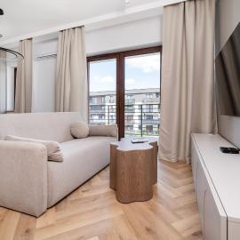 Stawy Jana Superior Apartment by BookingHost