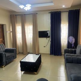 Ined Apartment Services, ξενοδοχείο στο Ιμπαντάν
