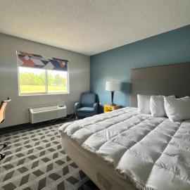 LakeWood Inn & Suites, מלון בDowagiac