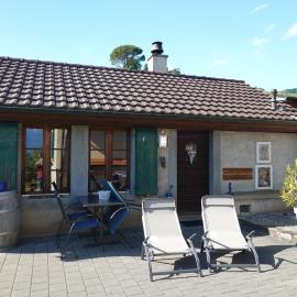 "Les Échalas" Charmante maison au coeur du Lavaux, Cully, hotel v destinácii Cully