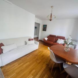 Charming comfortable appartement near the metro in Great location, hotel in Cachan