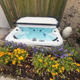 LevOasi 7 - Garden, jacuzzi and sauna escape, hotel a Levo
