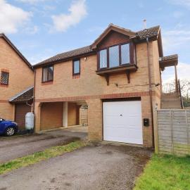 Centrally located coach house