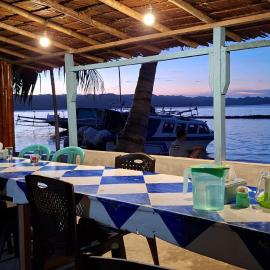 NATA homestay, hotel in Banggai