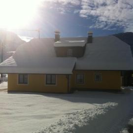 Ferienhaus Strasswirt, hotel v destinaci Jenig