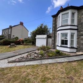 Pet friendly Sleeps 6 with Garden and Parking