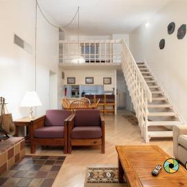 Senedo Springs Condo #1-302، فندق في Basye