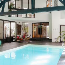Villa d'architecte avec Piscine proche Paris, hotel in Rochefort-en-Yvelines