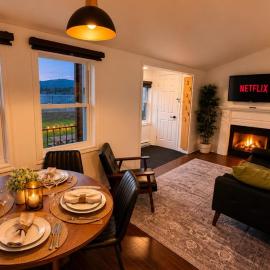 La Sieste | Chalet avec SPA, plage et nature, hotel in Sainte-Lucie-de-Doncaster