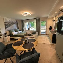 Ferienwohnung Schelsen - komplett modernisiert