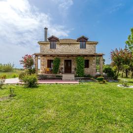 Casa Heliopetra