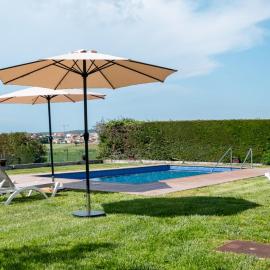 Masia per a 12 amb piscina · Cassà de la Selva