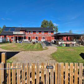 Charlottenlunds Gårdshotell & Restaurang, hotel Långaryd városában