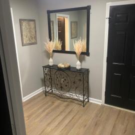 The Porch House - Comfort meets Style!, Hotel in Covington