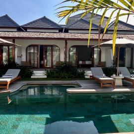 YUGA NYANYI SUITE Boutique Hotel with Pool & Ricefield View，塔巴南的飯店