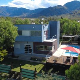 Terrazas de la Quinta - Cabañas de Montaña, hotel in Mendoza