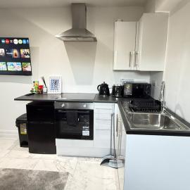 One Bedroom Luxurious Flat - Free Parking, hotel in Rochester