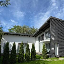 Cottage RoKSa 2 з басейном