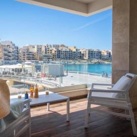 Electra Residence - Luxury Central Beachview Apartment, Hotel in Marsalforn