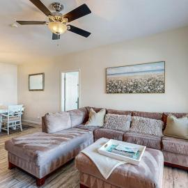 Villas at Bay Crossing - 34670 Villa Circle #2206, hotel Lewesben