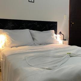 474 Flats e Suítes Standard، فندق في إيباتينجا
