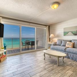 Beach House Condominiums B502 - Beachfront with Pool, Wi-Fi, & Beach Service