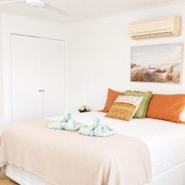 Turtles Nook - Walk to Beach - Lakefront, hotel a Urangan
