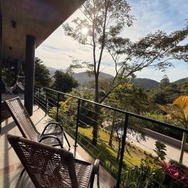 Casa espetacular em Garopaba 3 suítes e parrilla, hotel i Garopaba