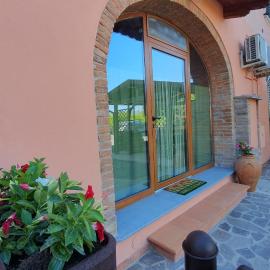 Appartamento del sole, hotel en La Cinquantina