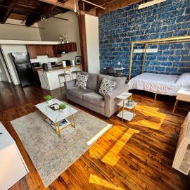 Industrial Loft Near Downtown Detroit - 420 Friendly, hotel v mestu Detroit