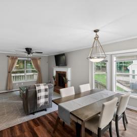 Smyrna Townhome 2 Queens Patio Near The Battery، فندق في سميرنا