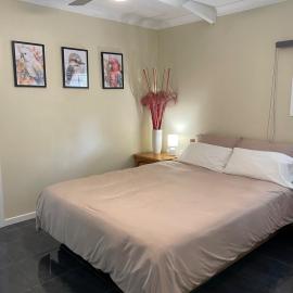 Self Contained Pet Friendly Guesthouse "The Perch"