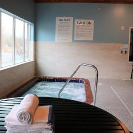 Holiday Inn Express & Suites Marquette by IHG