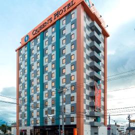 Queens Hotel Chitose, hotel i Chitose