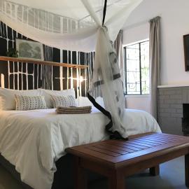 Birdsong Bungalow, hotel u gradu Livingston