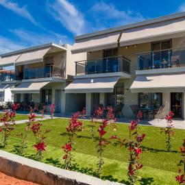 Stefanos Maisonettes - Portaria Beach, hotel in Nea Moudania