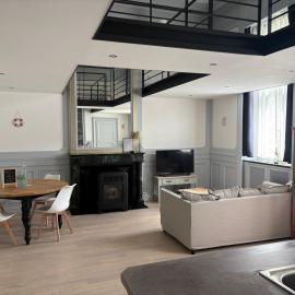 Loft atypique Le Souffle de la Baie, Hotel in Abbeville