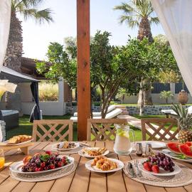 Villa Sofoklis - local retreat with jacuzzi!