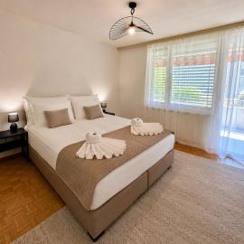 Spacious apartment - Zurich - Airport - Parking, hotel u gradu Dietlikon