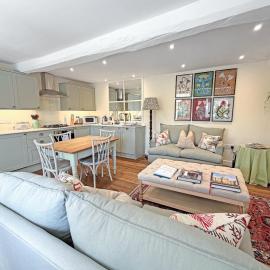 Grange Cottage, hotel in Langham